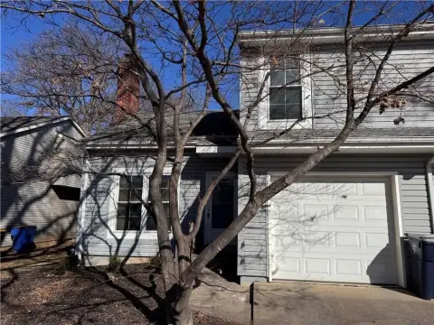 Duplex in Kansas City, MO