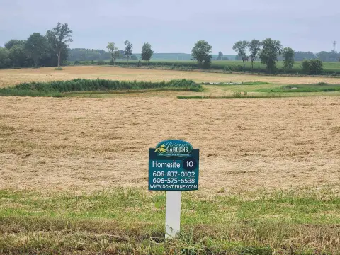 Sun Prairie Estate Lot