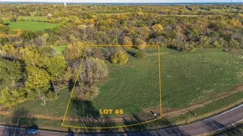 Harrisonville Acreage Homesite For Sale