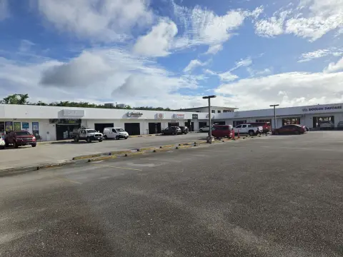 Fully Occupied Retail Strip Center