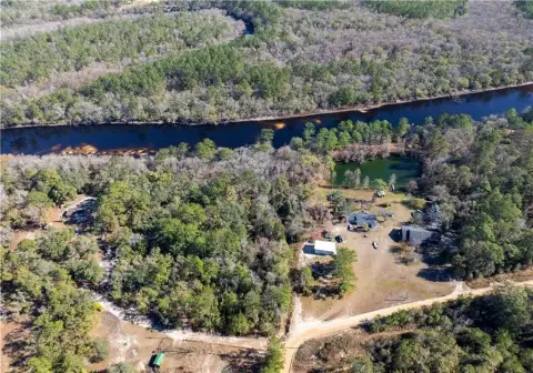 Riverfront Lot in Nahunta, Georgia