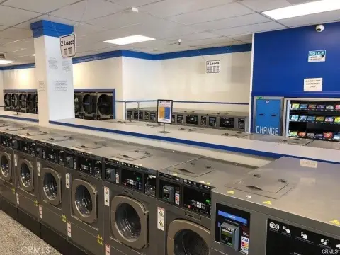 Established Laundromat Business Opportunity