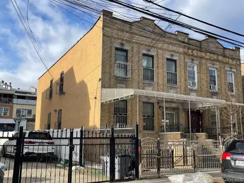 Renovated Multifamily Property in Corona