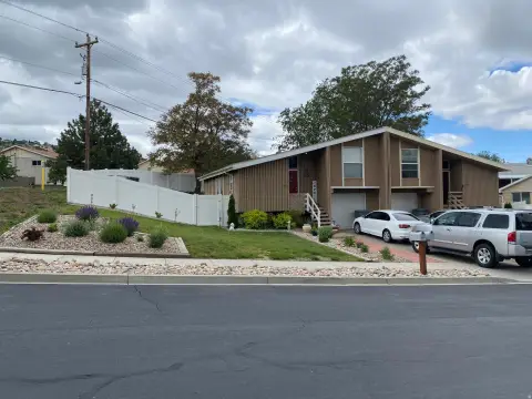 Updated Duplex with Fenced Backyards