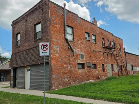 Brick 7-Unit Apartment Building