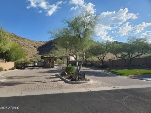 Phoenix Land with Mountain Views