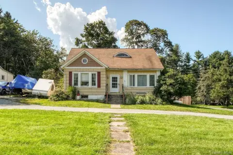 Picturesque Duplex on 4 Acres