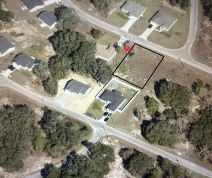 Vacant Lot in Ocklawaha, FL