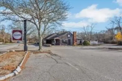 Restaurant Property with Outdoor Patio