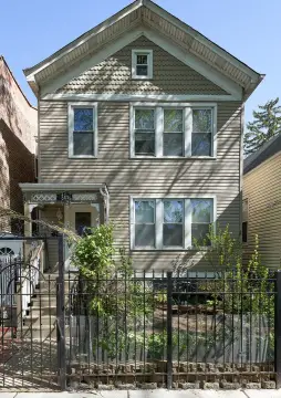 Edgewater Two-Flat with Conversion Potential