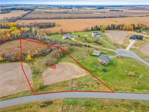 Spacious Lots in Hammond Township