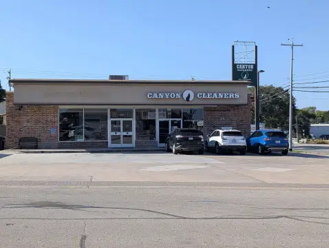 Burnet Commercial Building on Corner