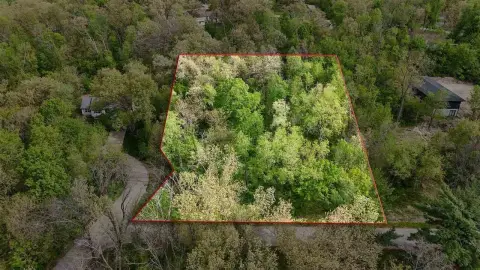 Residential Lot in Mature Neighborhood