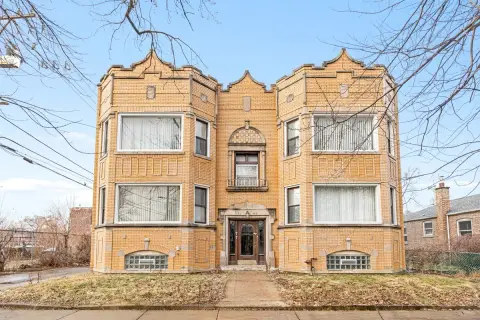 Chicago Four-Unit Multifamily Investment