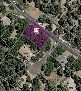 Corner Lot in Mountain Community