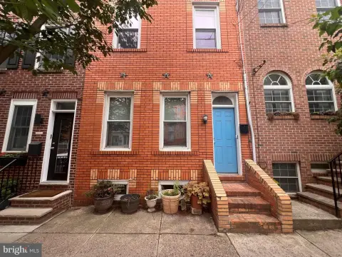 Character-Filled Duplex with Rooftop Deck