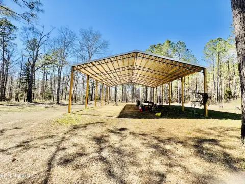 6 Acre Tract with Barn