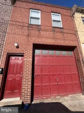 South Philadelphia Income-Generating Property