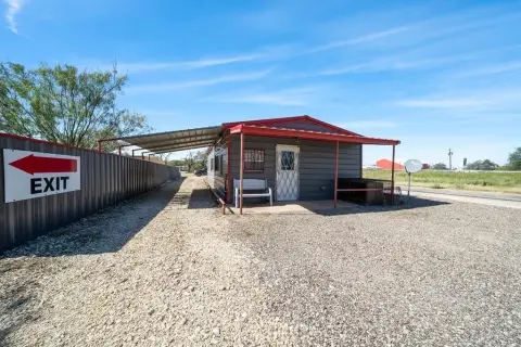 Drive-Thru Restaurant Building