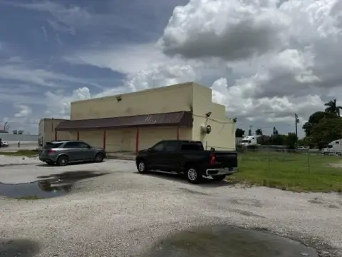 Retail Building with Ample Parking