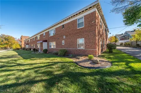 Updated Garden-Style Apartment Building