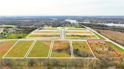 Spacious Lot in Mulberry Hill