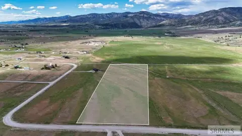 Idaho Land with Mountain Views