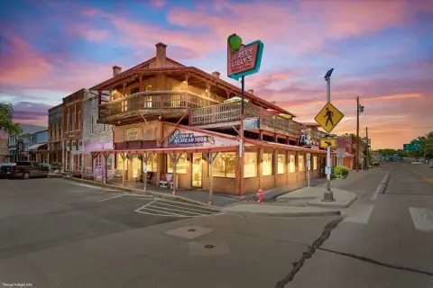 Turnkey Two-Story Restaurant Property