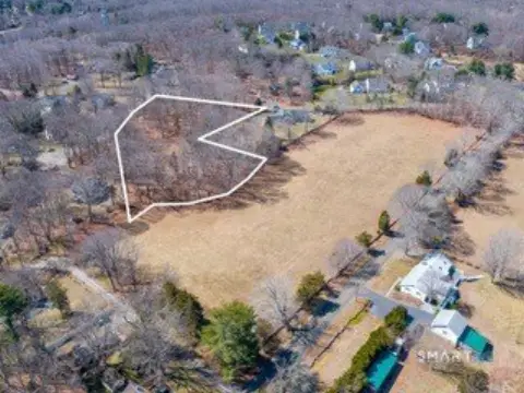 Versatile Land Parcel in Madison, CT