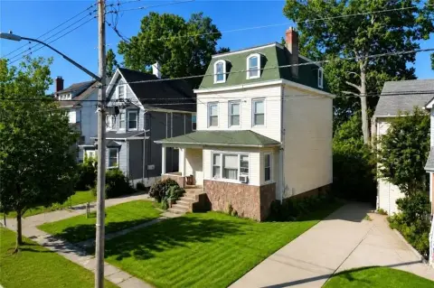 Colonial Duplex Property