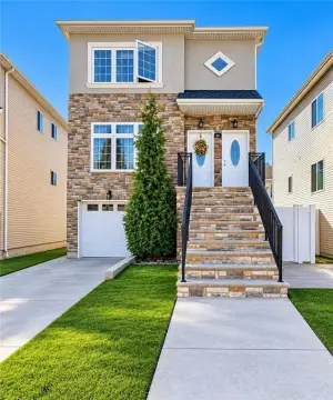 Detached Two-Family Duplex