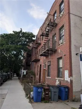 Six-Unit Brick Apartment Building