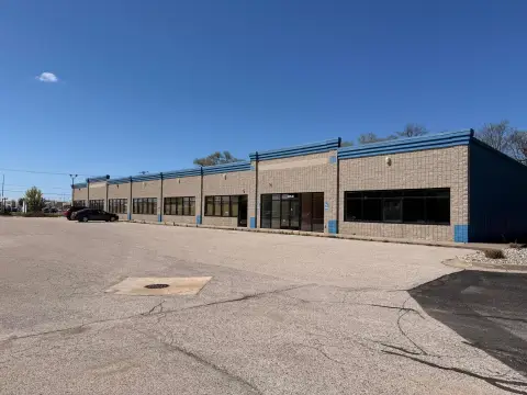 Retail Space in Norton Shores