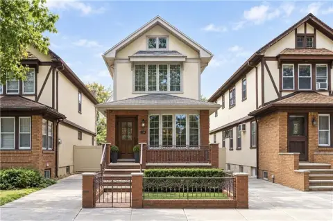 Renovated Duplex with Pool