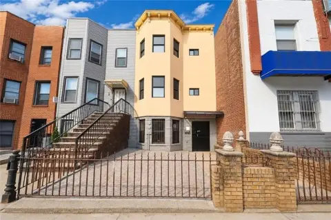 Gut-Renovated Duplex with Finished Basement