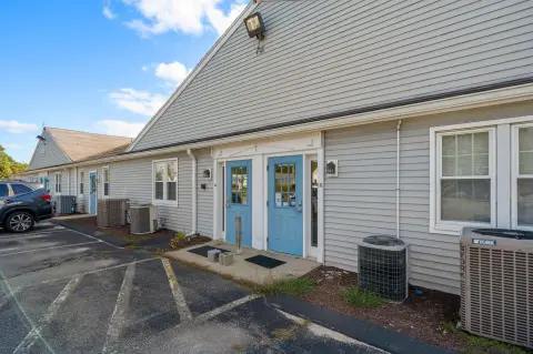 Retail/Office Space in Pocasset