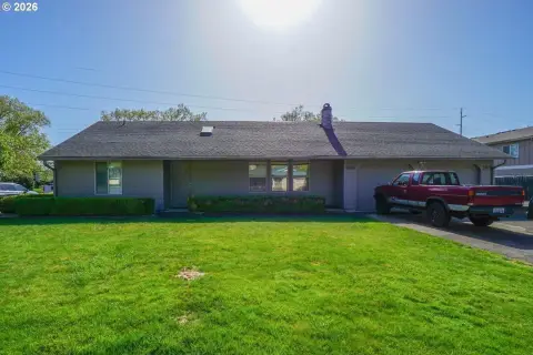 Vancouver Duplex: Investment Opportunity
