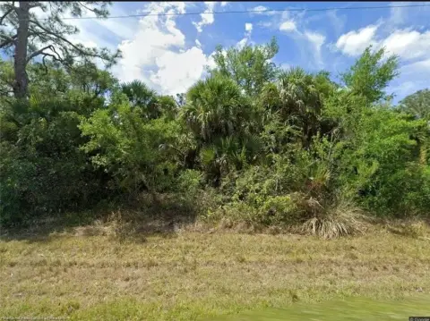 Spacious Lot, No Restrictions