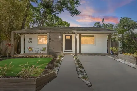 Duplex Property With Separate Guest House