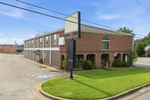 Flexible Brick Commercial Space