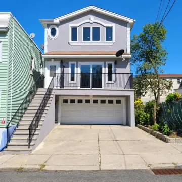 Renovated Contemporary Duplex