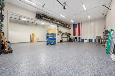 Secure Flex Space with Mezzanine