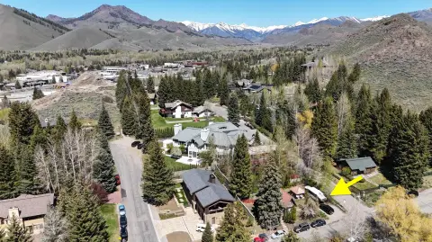 Ketchum Buildable Lot Near Square