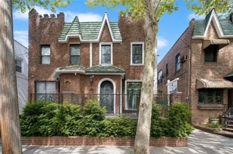 Renovated Three-Level Duplex