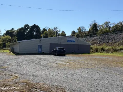 Flex Space with Large Open Area