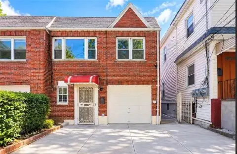 Duplex With Garage Parking