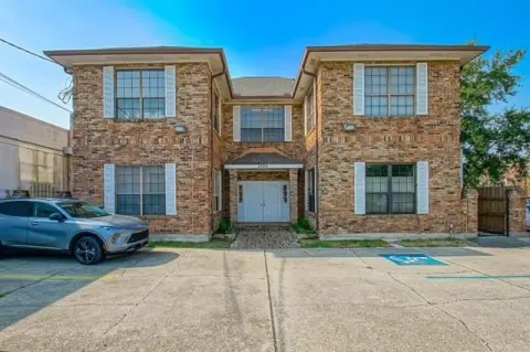 Ground-Floor Office Condominium
