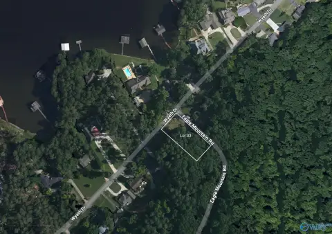 Residential Land in Guntersville, AL