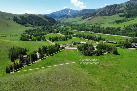 Land with Breathtaking Mountain Views