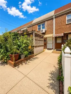 Updated Duplex with Private Parking